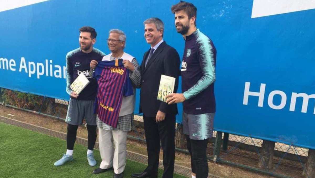 Prof Yunus now in Spain on his book tour; meets star players  