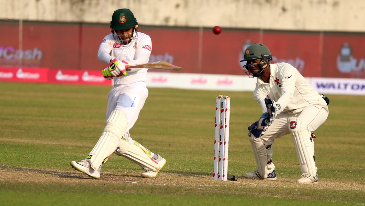 Mushfiqur escapes injury scare ahead of final Test against Windies