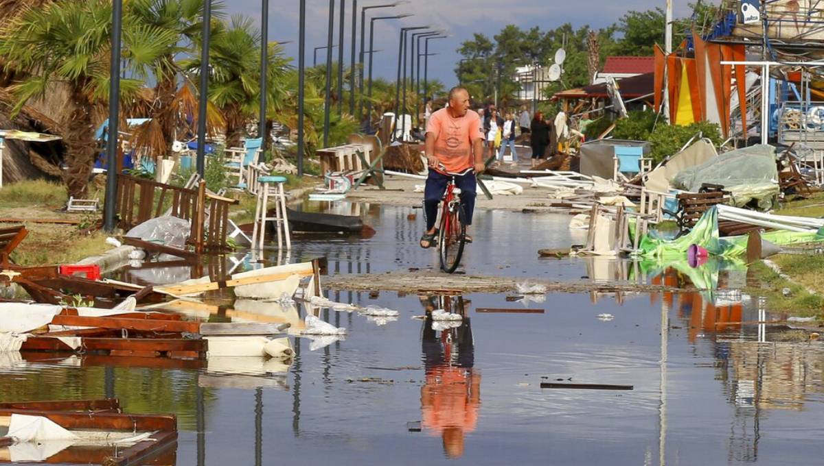 Death toll from storm in northern Greece rises to 6