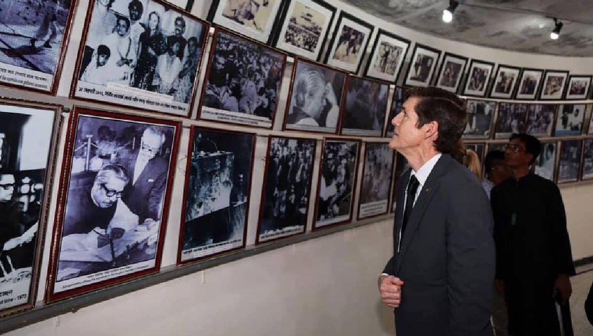 US Ambassador Miller pays homage to Bangabandhu