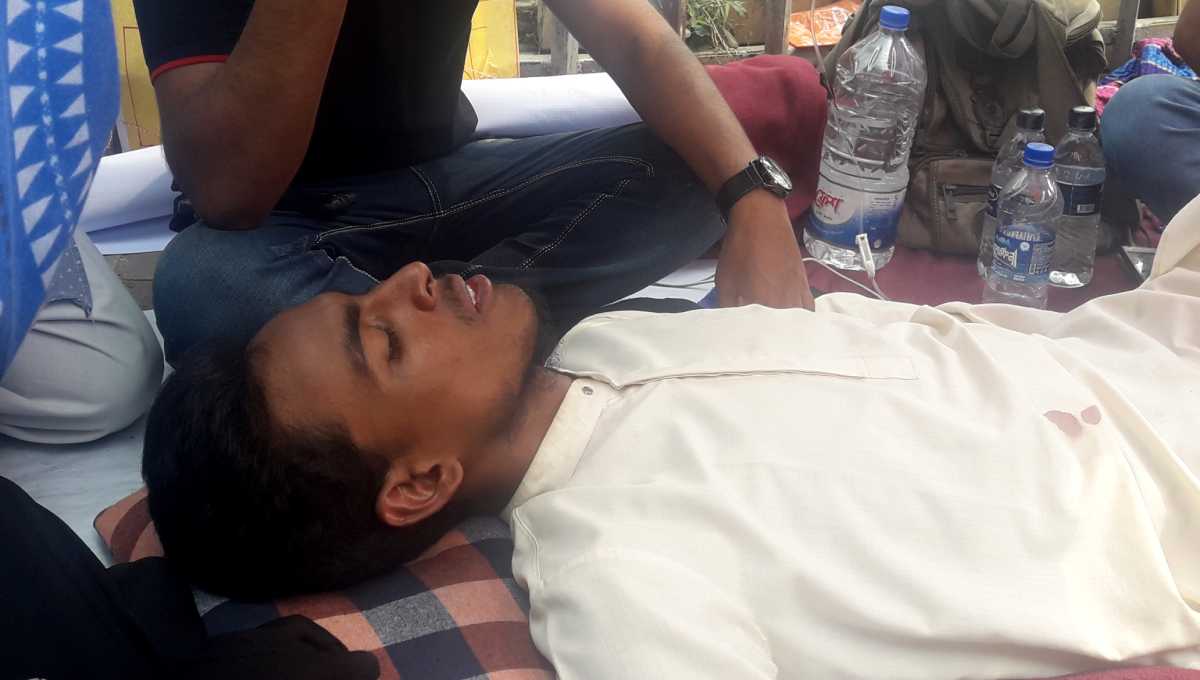 DU student Akhter falls sick; admitted to DMCH 