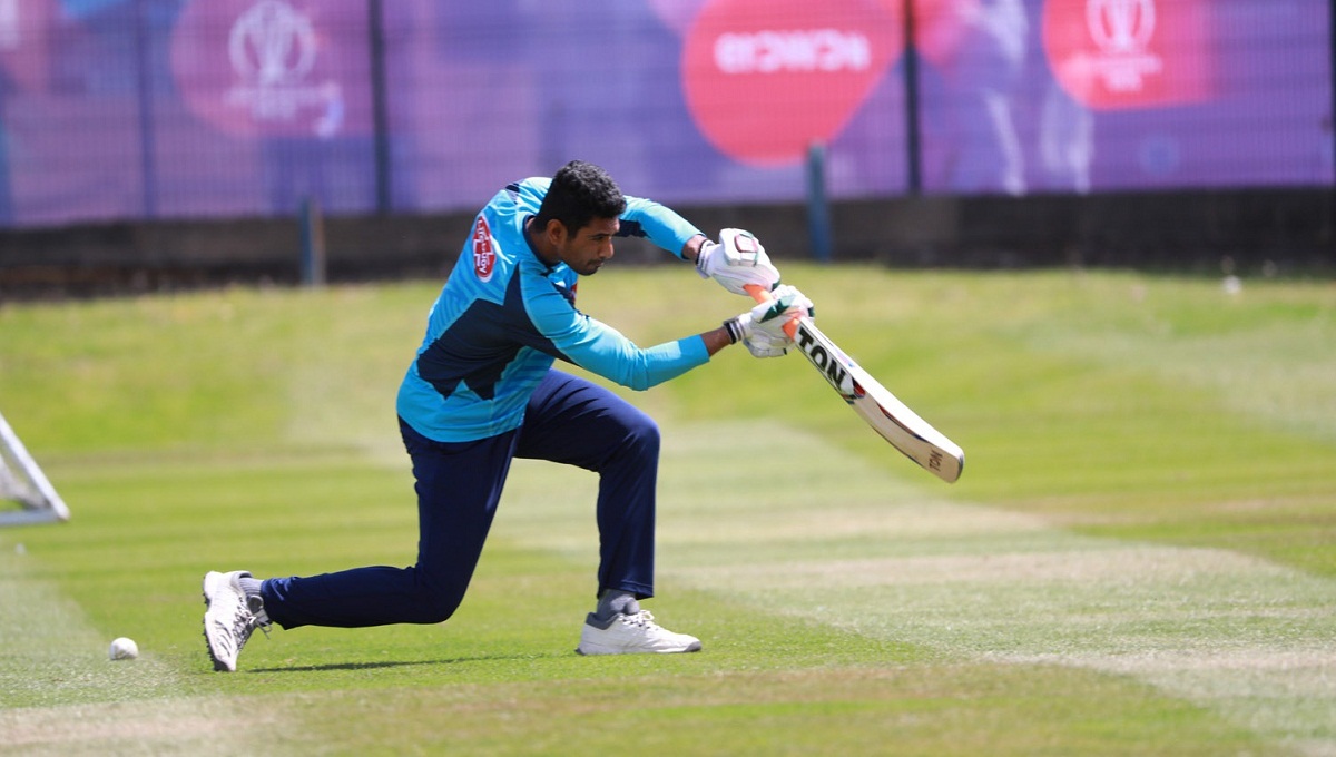 Mahmudullah joins practice session, likely to play against India