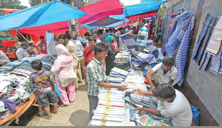 Footpath shops also drawing huge Eid shoppers