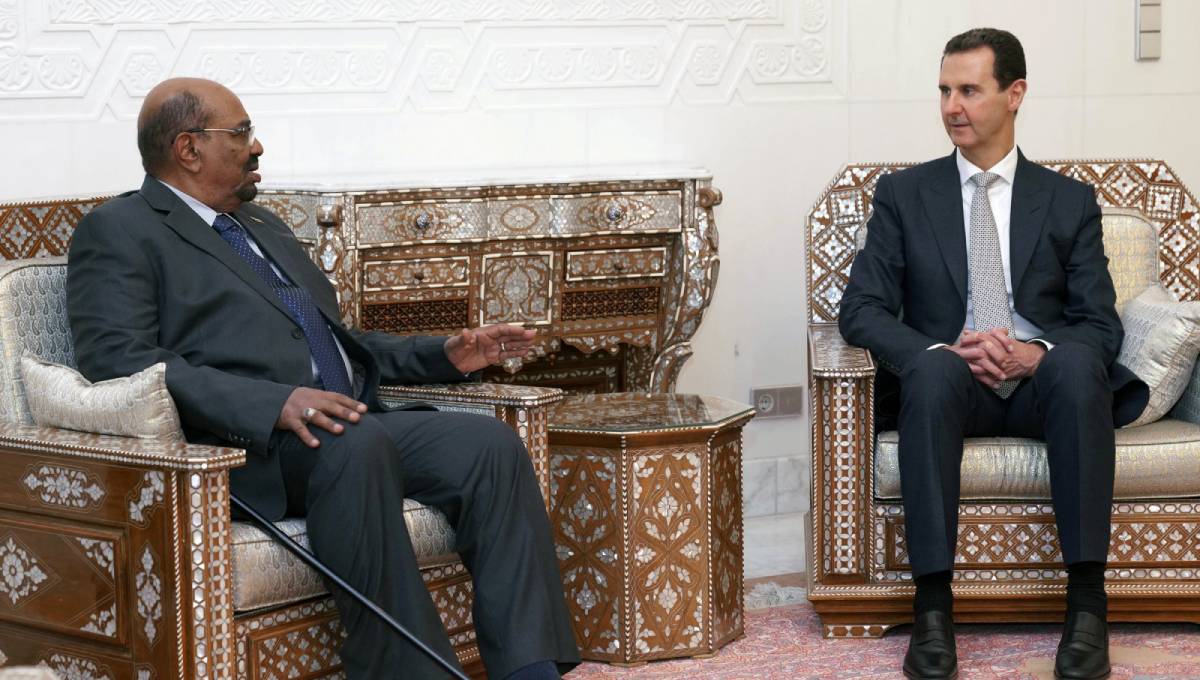 Sudan president lands in Syria in 1st visit by Arab leader
