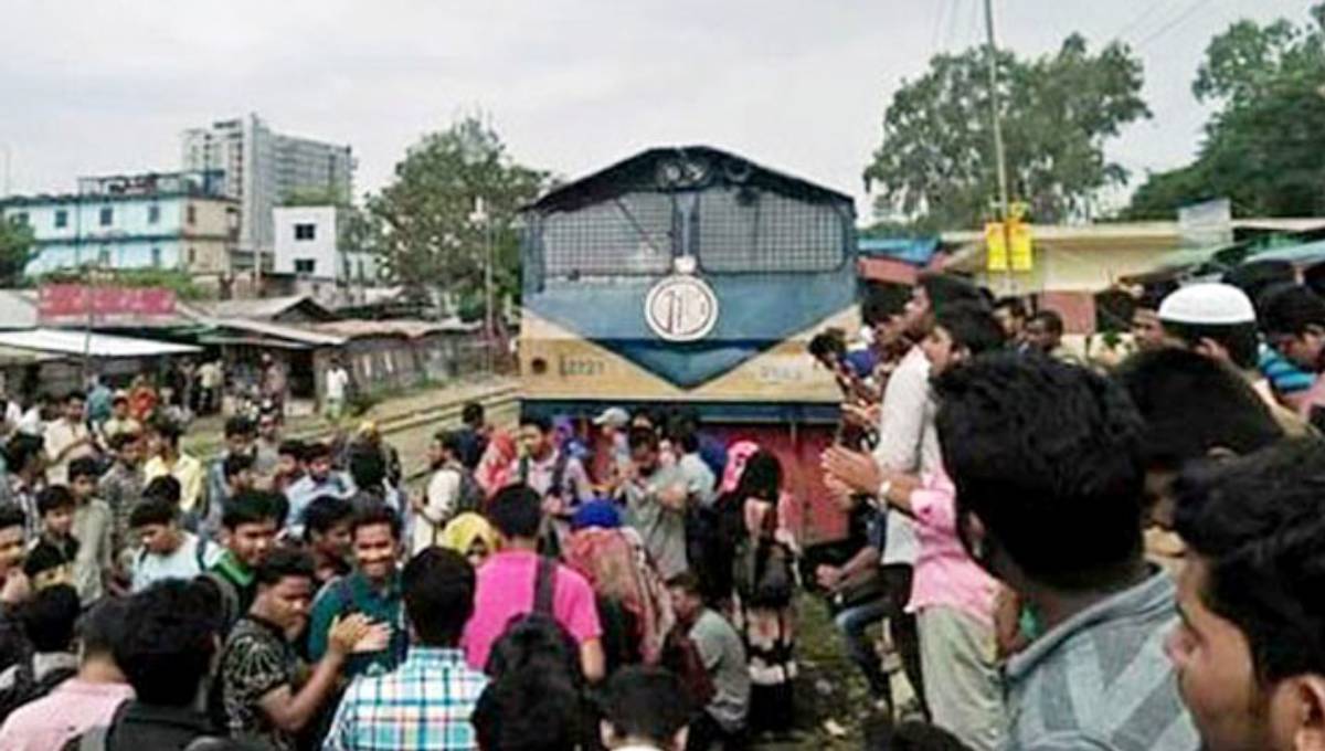 BCL men clash again at CU, shuttle train service remains halted