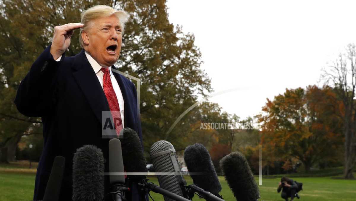 Trump's new move to limit asylum challenged in court