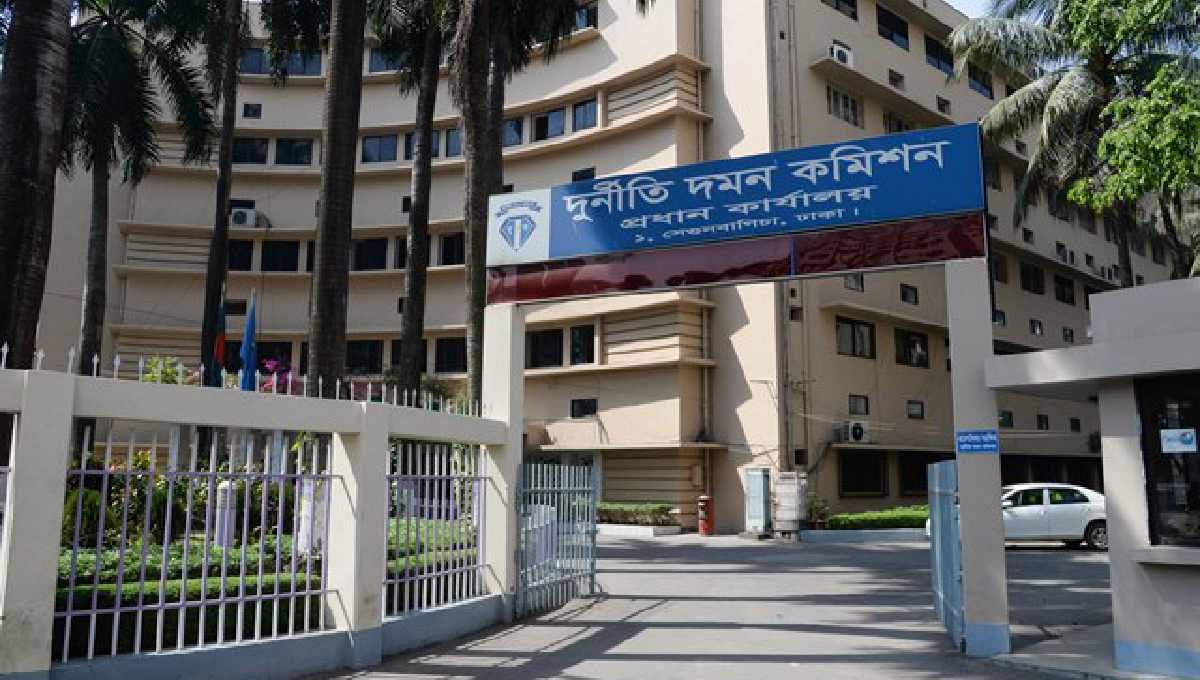 ACC approves chargesheets in 2 cases against 5 bank officials