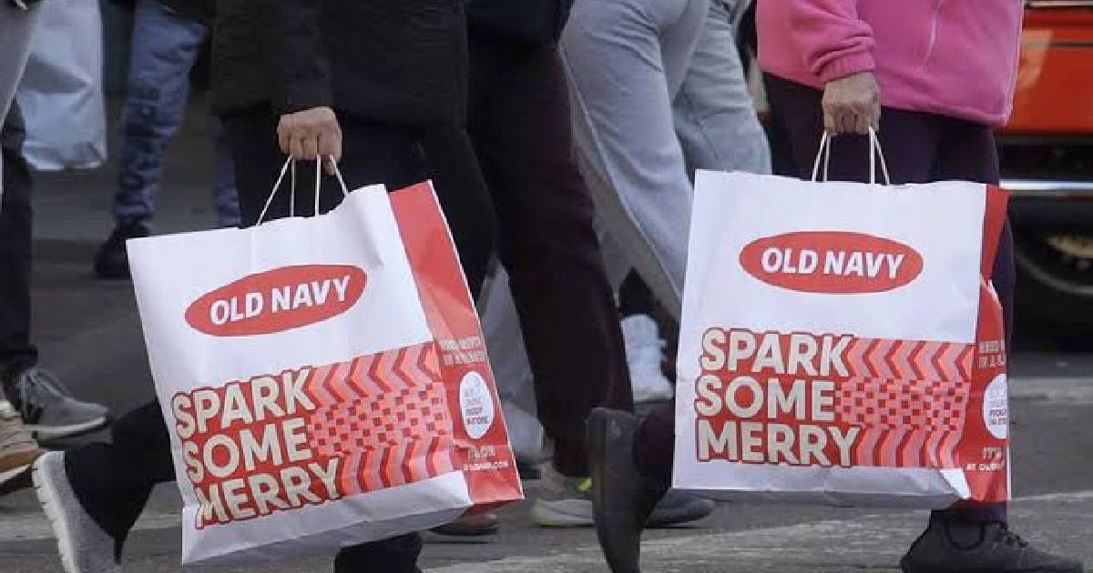 Merry Clickmas: Black Friday online sales hit record $7.4B