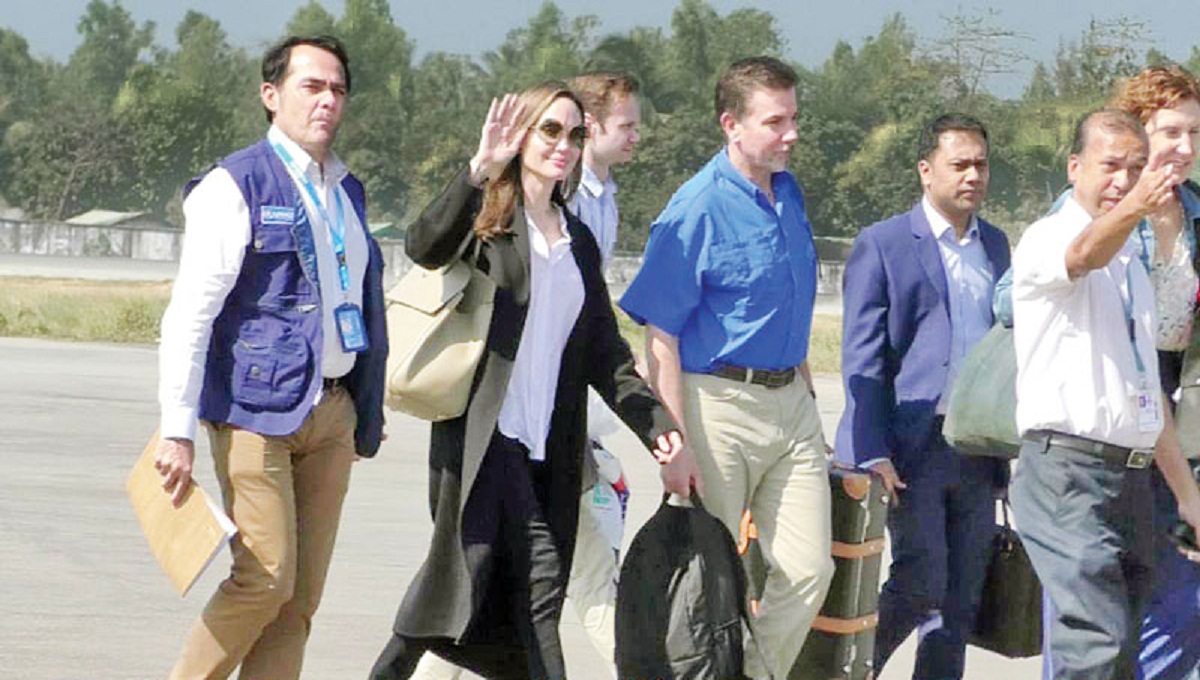 Angelina Jolie visits Rohingyas in Cox's Bazar 