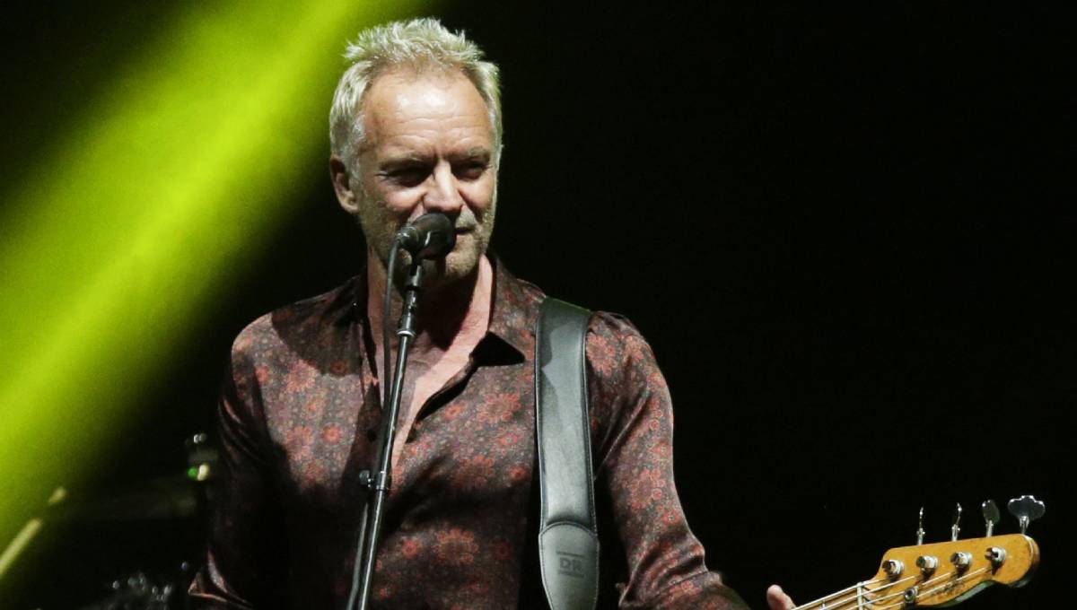 Throngs to pack Times Square for mild, rainy New Year's Eve