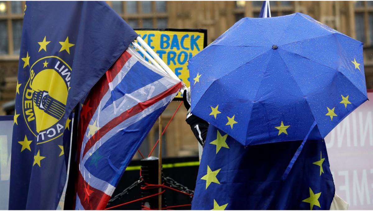 Queen urges common ground in remarks seen as Brexit nod