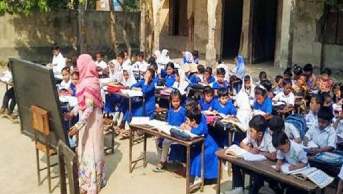 Chandpur children attend classes under open sky