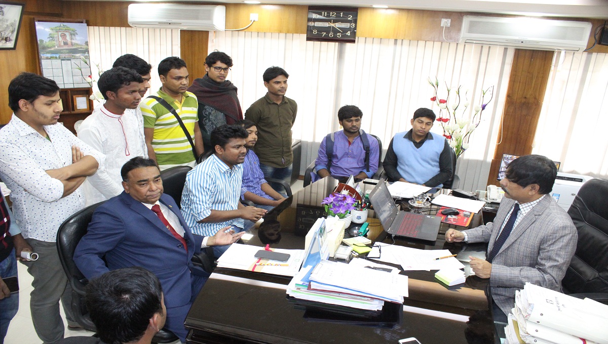 Students demand IUCSU election