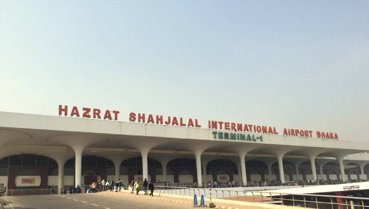 3 held with 2,246 handsets at Dhaka airport