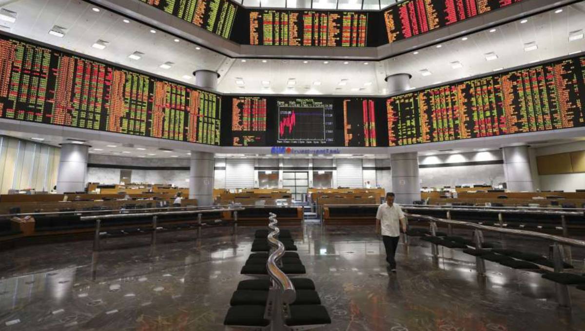 Global shares fall as market eyes US-China trade talks