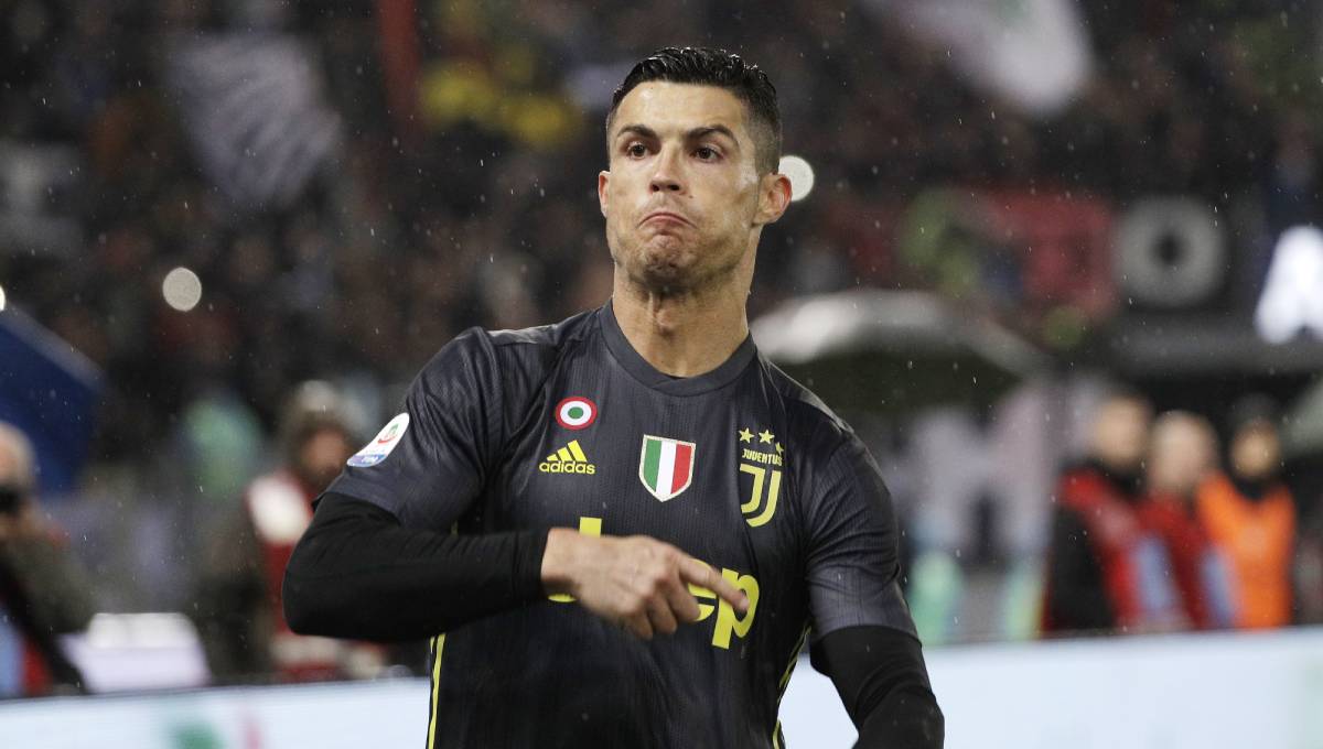 Ronaldo recovers from difficult week in Juve's comeback win