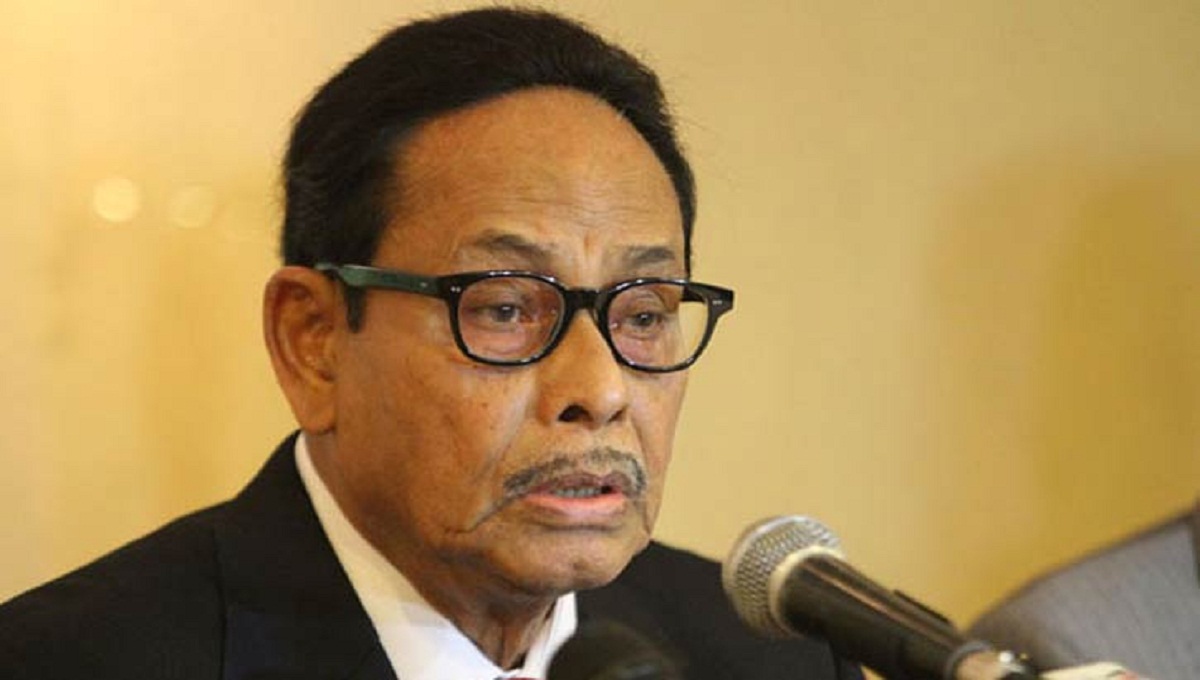 Ershad quits election race in Dhaka-17