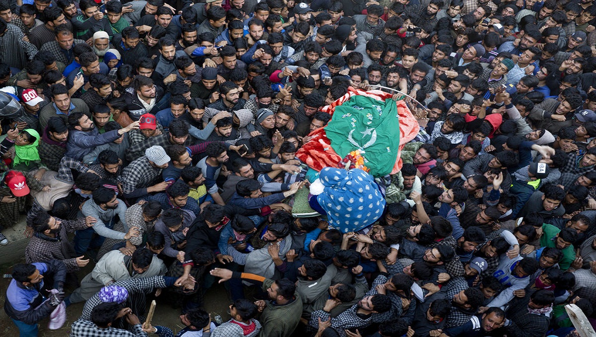 8 rebels, 2 Indian soldiers killed in Kashmir fighting