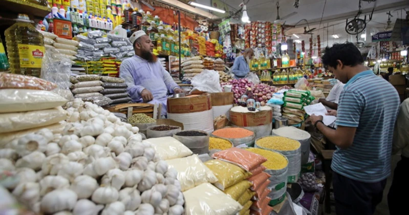 Consumers struggle in Bangladesh with soaring commodity prices ahead of Ramadan