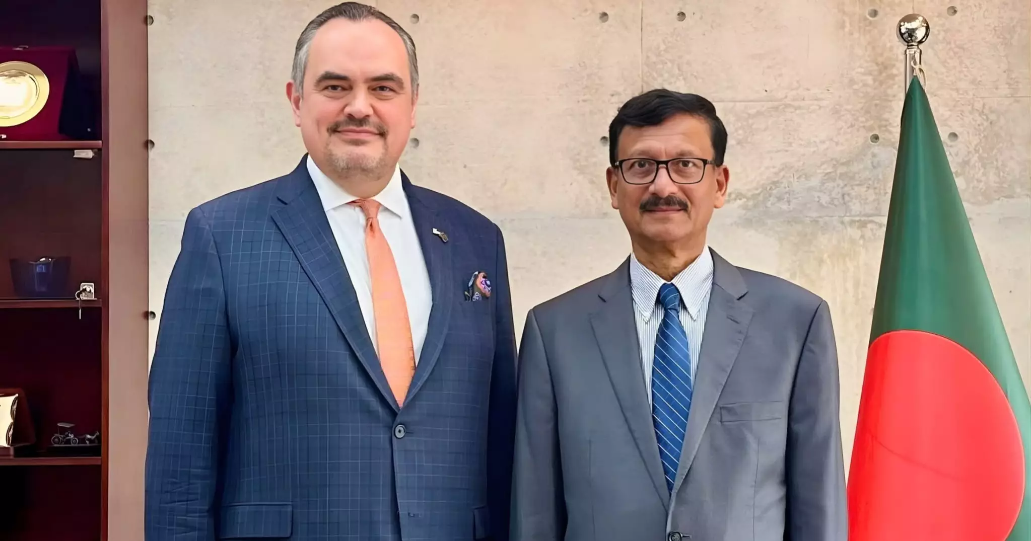 US Ambassador meets Adviser Hossain, discusses bilateral relations