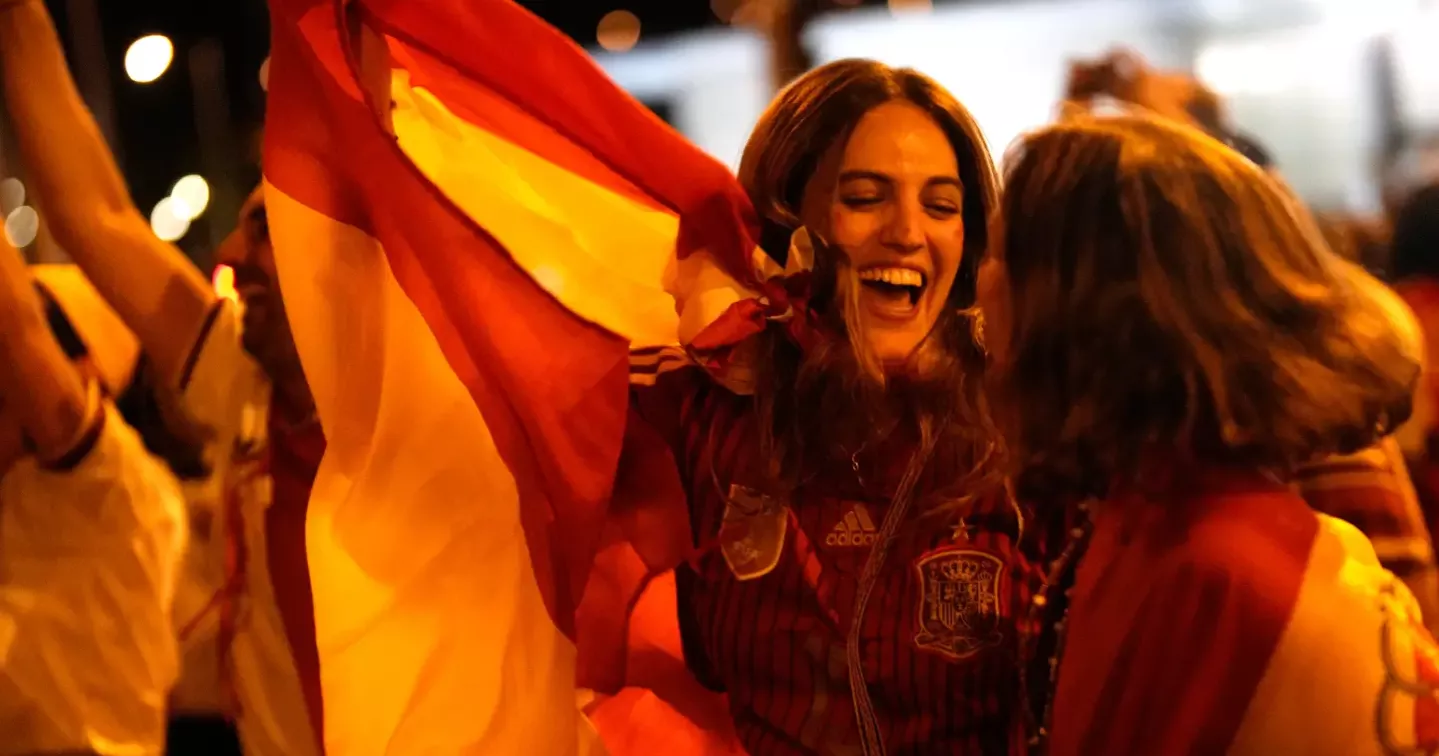 Spain's World Cup champions return home to royal welcome, Madrid parade