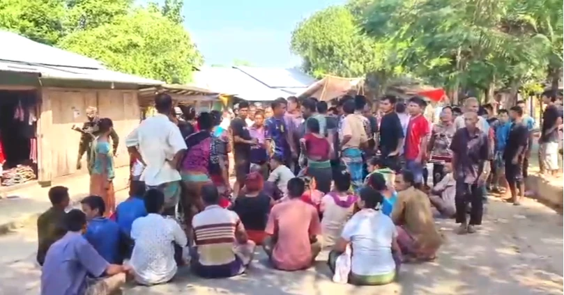 Sajek road blockade:  2,933 tourists evacuated amid gunfight