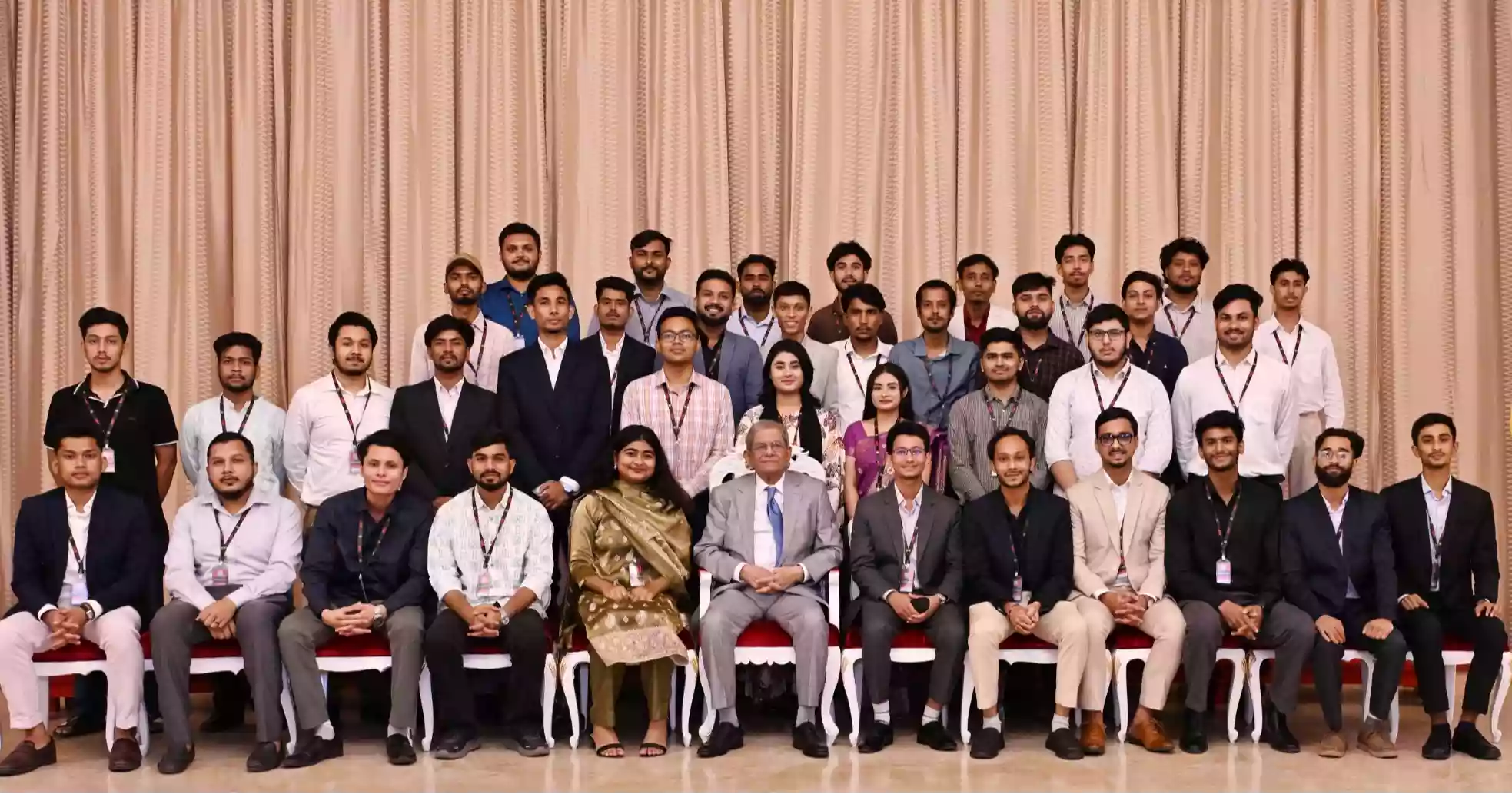 President calls on youth to build strong social movement against drugs