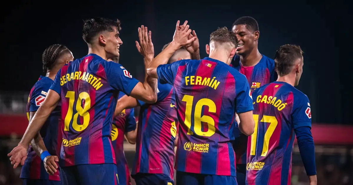 Hat-trick of braces sees Barcelona cruise past Valencia