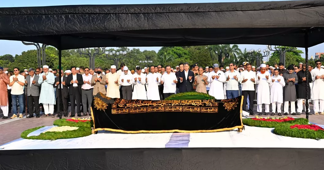 PM attends Abdul Hai’s janaza