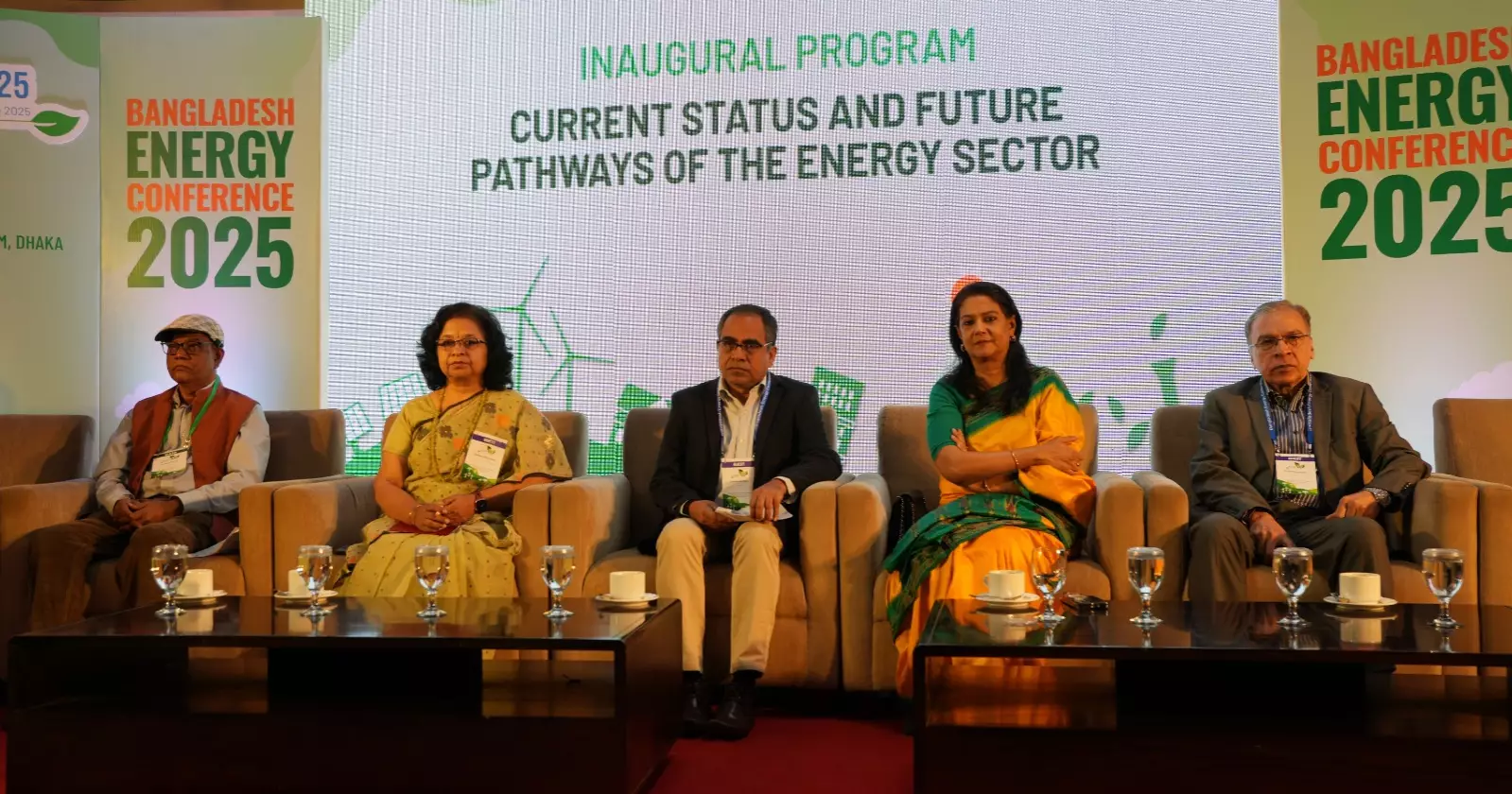 Experts call for urgent revision in energy masterplan to boost renewables