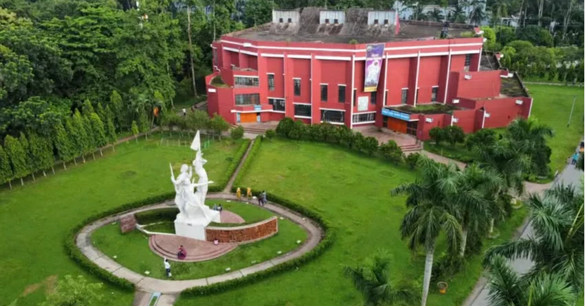 Four injured as inmates of two halls clash at BAU