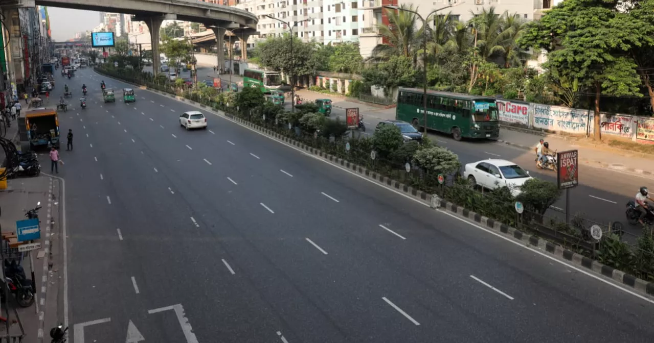 Light traffic makes Dhaka dwellers’ commute a breeze