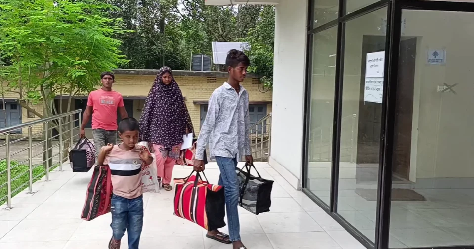 Four Indians return home a year after alleged BSF push-in