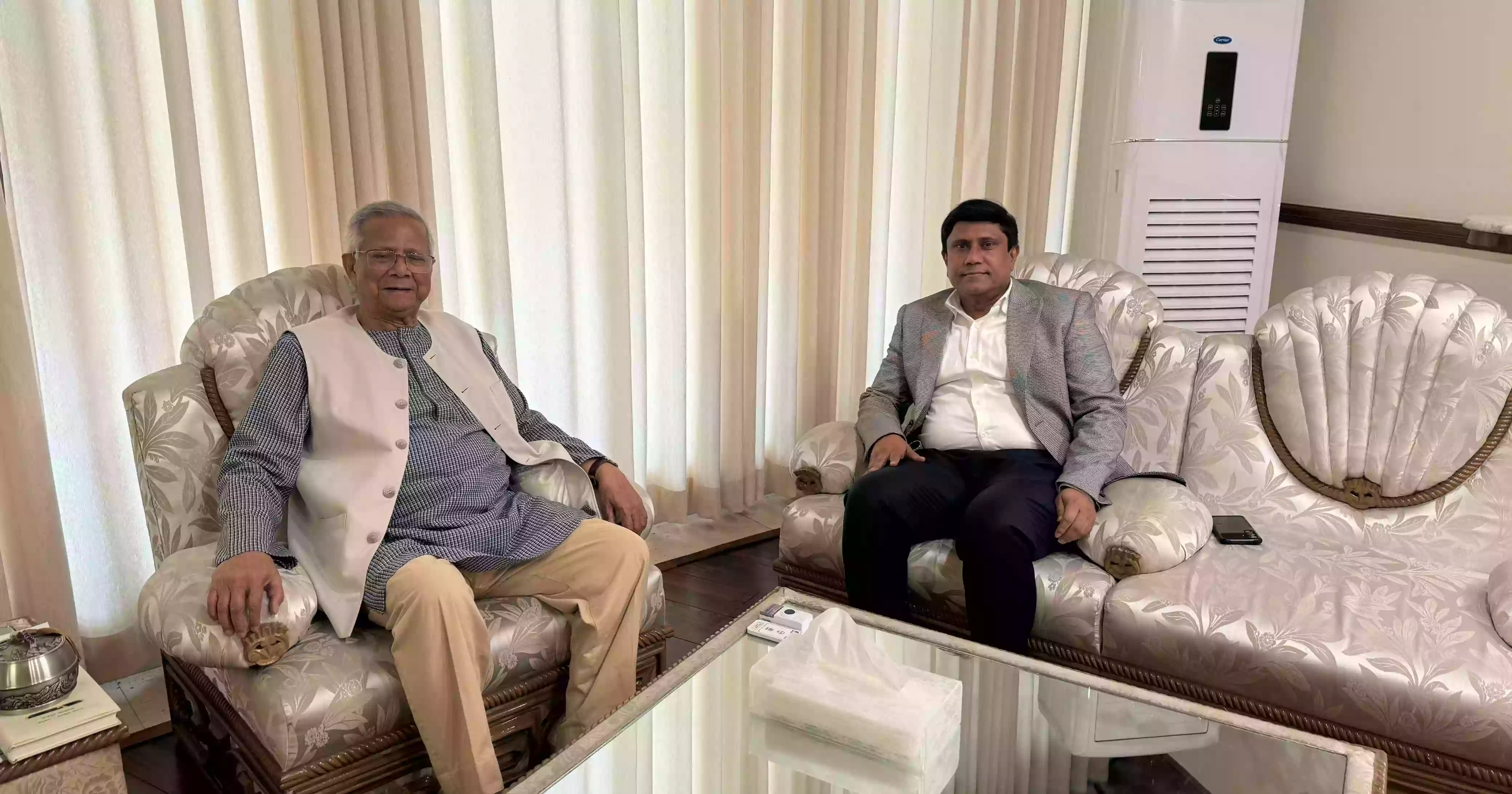 PM’s delegation meets former Chief Adviser Prof Yunus