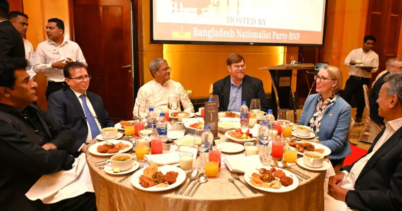 BNP hosts iftar for foreign diplomats