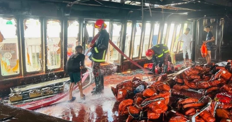 Tourist ship catches fire in Teknaf's Damdamia Ghat