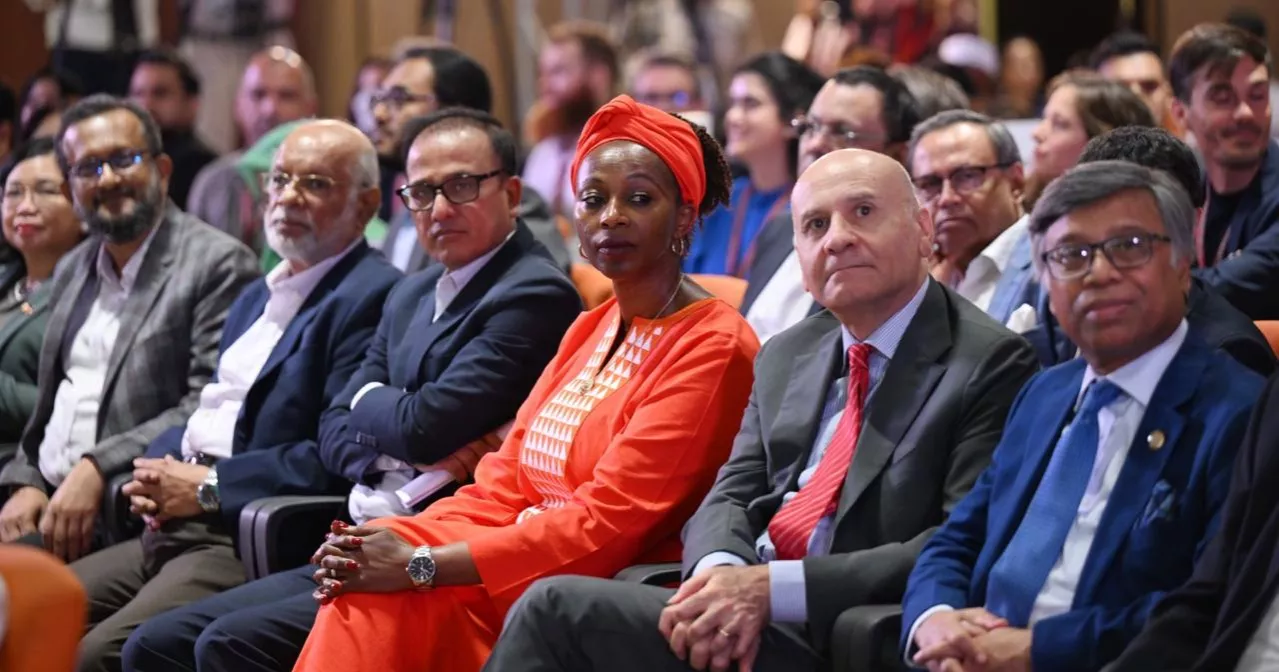 Break the gloom, build a better world: Prof Yunus' call for action