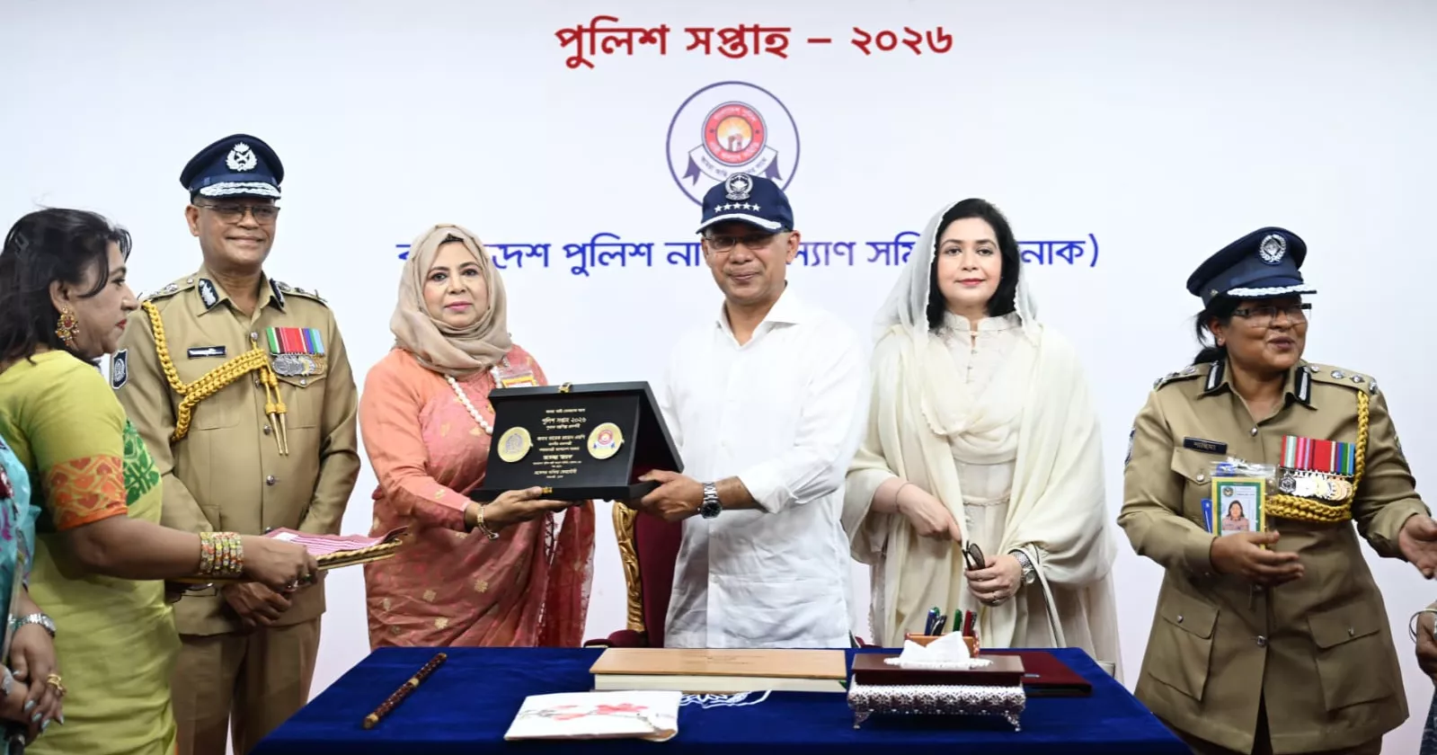 PM urges police to ensure no fascist force can ever use them against people