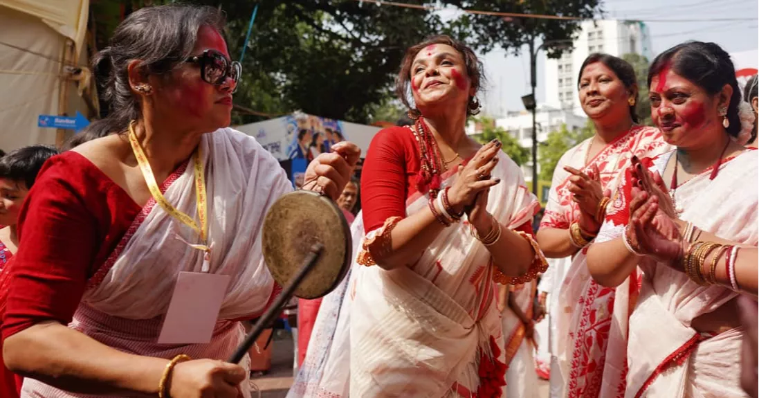 Sindur, dance and music mark Bijoya Dashami in Dhaka
