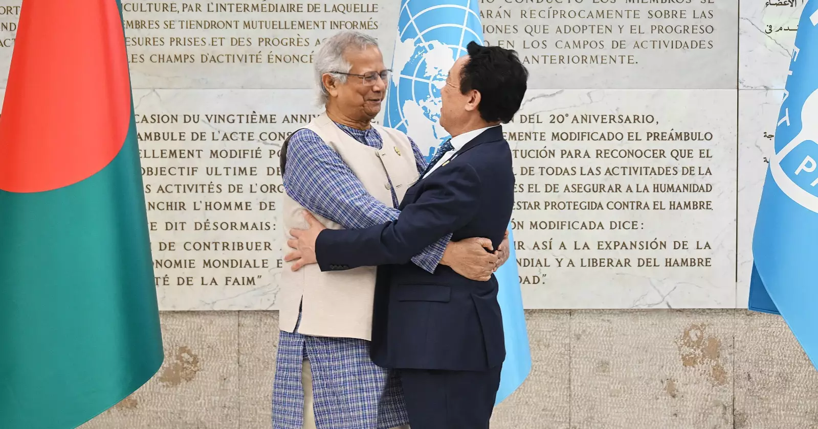 Prof Yunus receives warm welcome at FAO headquarters