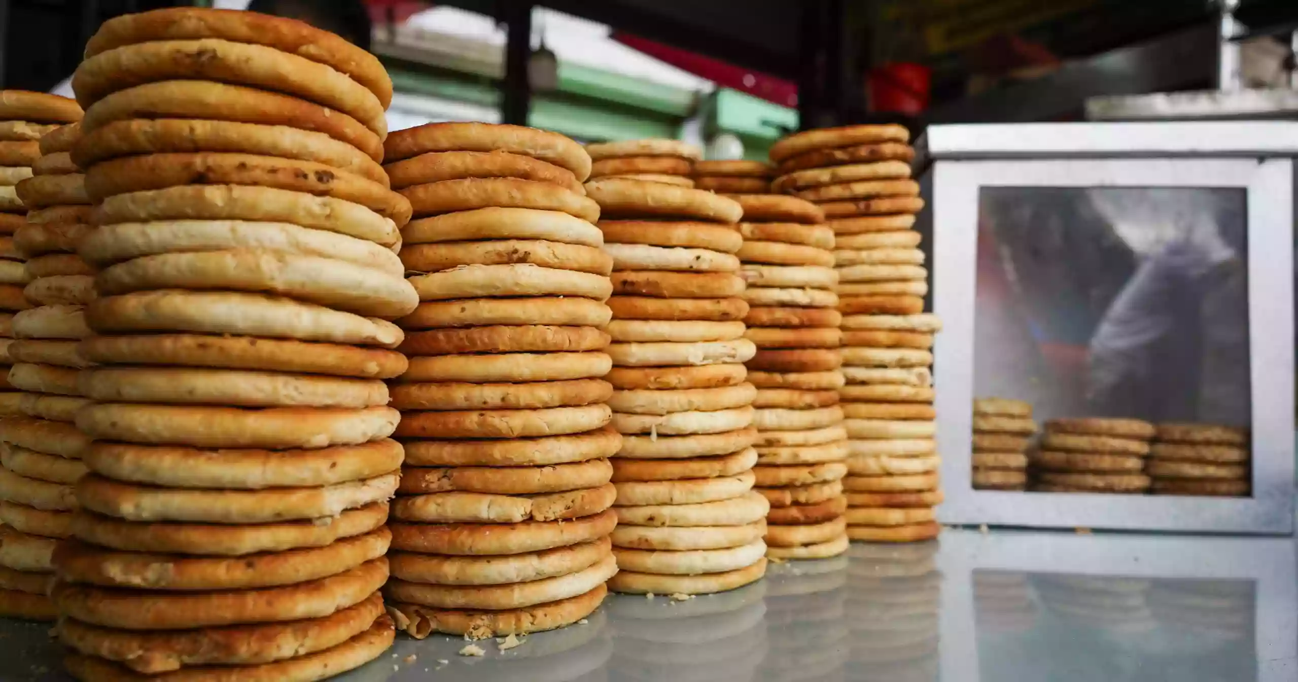 300 years of Bakarkhani: Is modern technology changing its traditional taste?