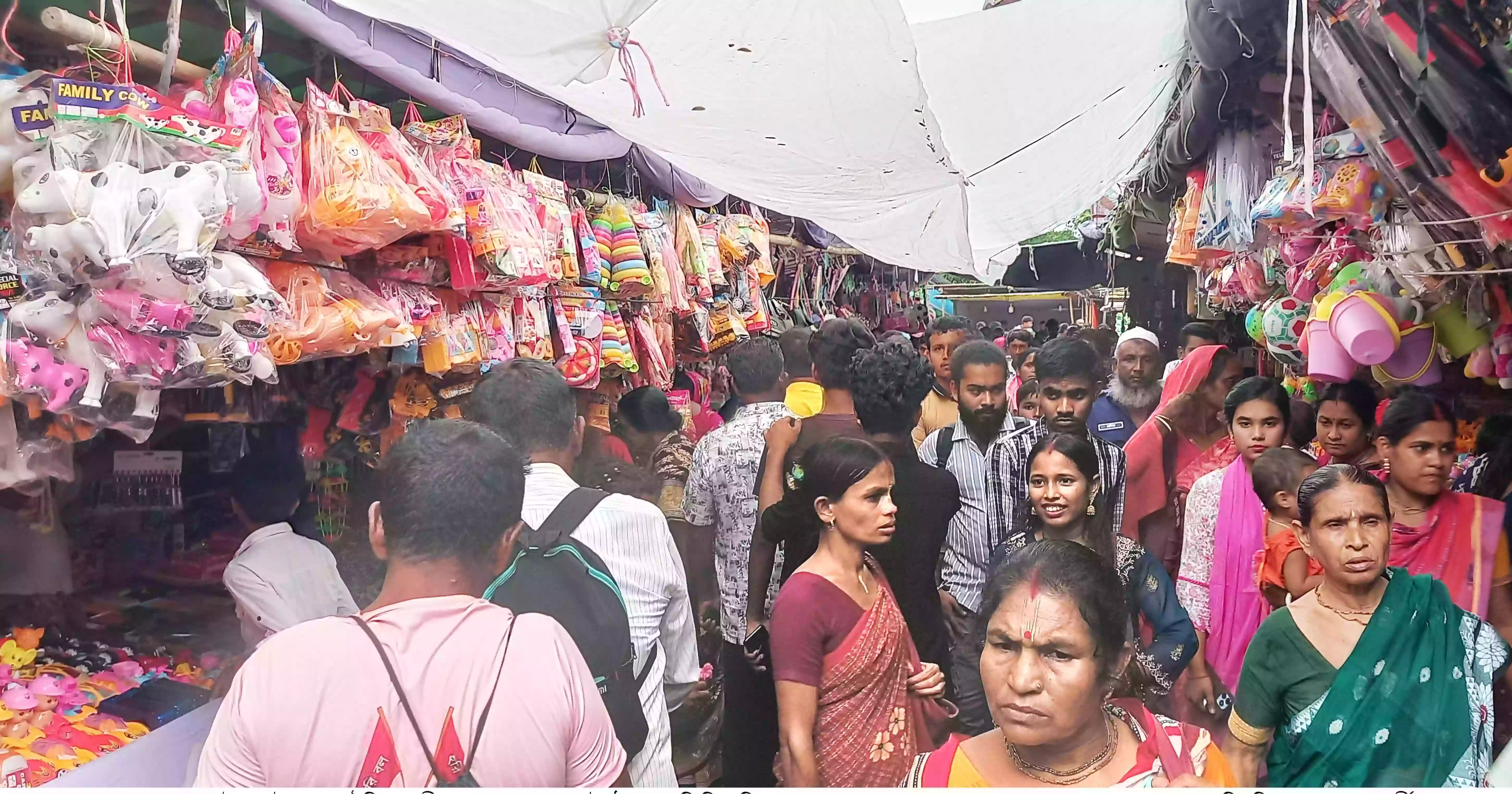 Centuries-old Rath Mela draws huge crowds in Bagerhat
