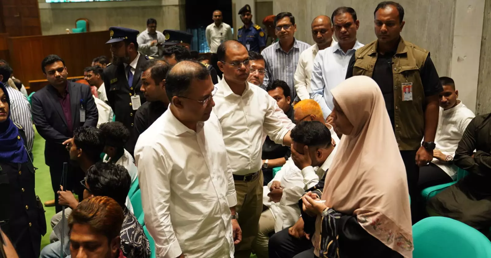 PM embraces grief of July fighters, martyrs' families; vows support