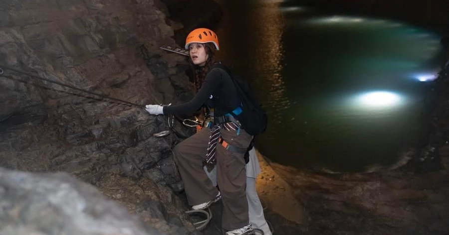 From cave exploration to cafes, China's karst 'cool resources' fuel summer tourism