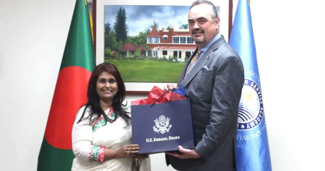 US ambassador calls for diplomacy "at the speed of relevance"