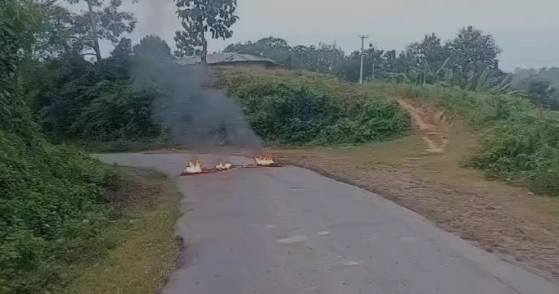 Sajek road blockade:  2,933 tourists evacuated amid gunfight