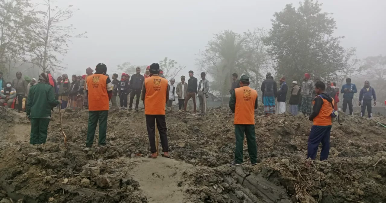 Tiger trapped in poachers’ snare in Sundarbans; rescue operation underway