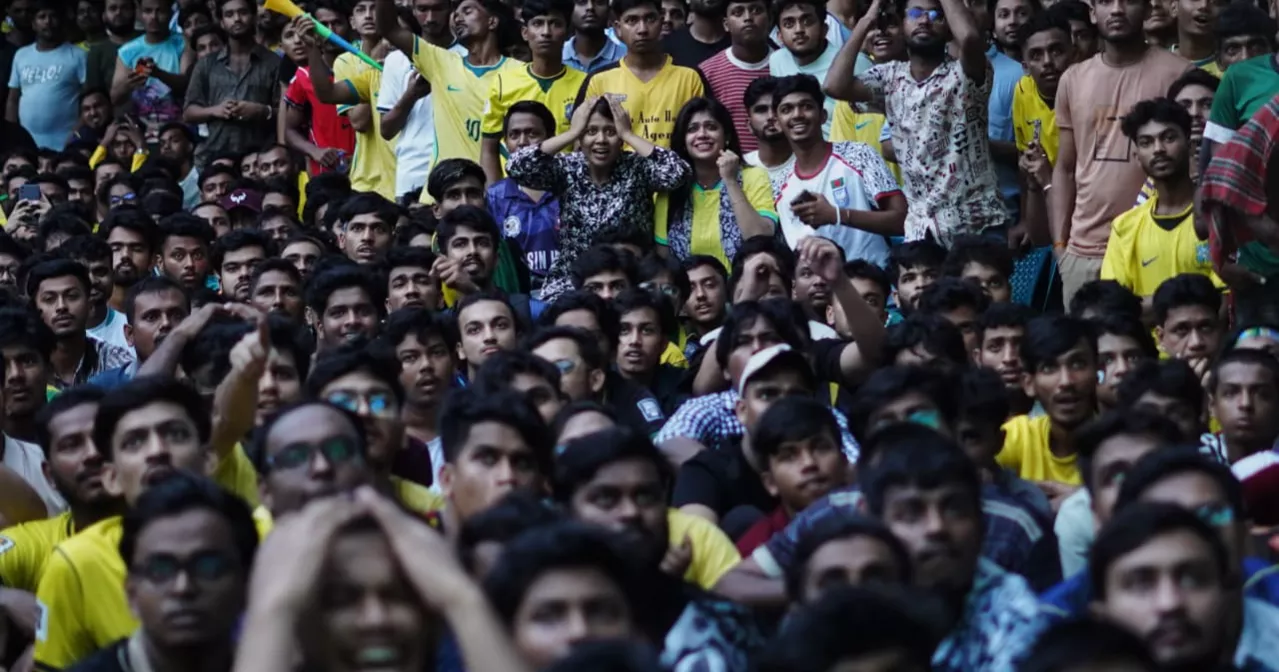 Thousands watch Brazil’s WC match on big screen at DU