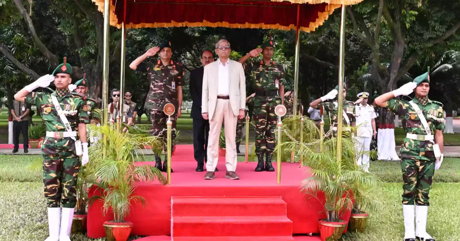 President Mirza Fakhrul moves to Bangabhaban, begins official duties