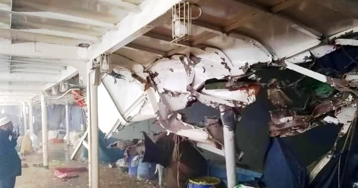 Launch collision on Meghna leaves 2 dead, over 50 injured